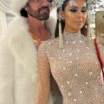 Miguel Varoni Instagram – Llegó diciembre con su alegría mes de parranda y animación!!!! 
@xtinamia14 the best party of the year ♥️ ‘love you 🎉 @linois21 ♥️

#BadSantaparty #party  #fun  #shine #couplegoals #christmas #navidad #diciembre Miami, Florida