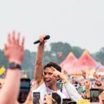 Mika Instagram - Something magic happened yesterday…. UK Isle Of Wight Festival This audience was a ray of sunshine under the pouring rain #magic #thankyou Footage @isleofwightfest Cover image @slb_photo