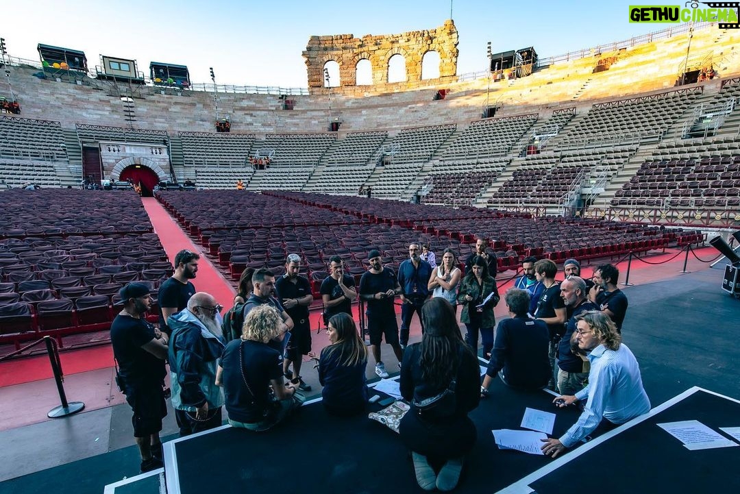 Mika Instagram - Big shows take a big team, and one with A LOT of heart. Here is a look at the preparation at the Arena Di Verona the day before. I want to take this opportunity to thank all my band, crew, technicians, drivers, set builders, designers, logistics team, wardrobe team, animators, sound team, and effects, so many more… the hundreds of amazing people who make our job possible. Thank you for all your work since April!