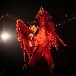 Mika Instagram - Return of the firebird 

#newshow #mikalive #apocalypsecalypsotour 

📷 @danilodauriafoto  @francescoprandoni