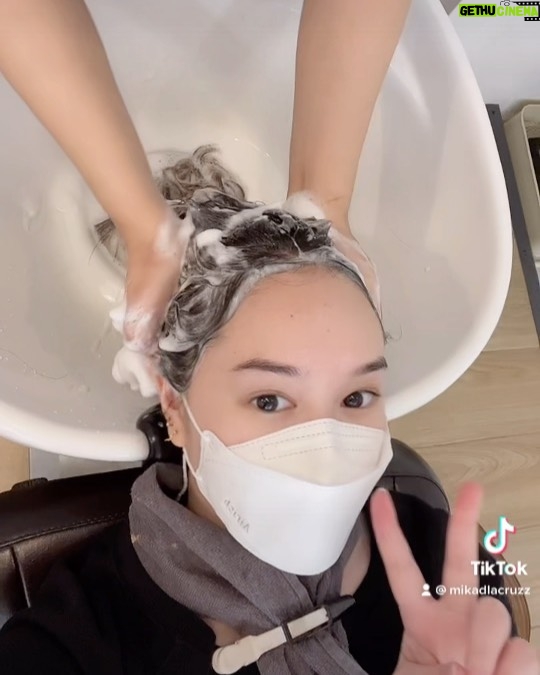 Mika Dela Cruz Instagram - THE HAIRSTYLIST. AESTHETICS. SERVICE. LOCATION. TREATMENTS — everything is on point at @zero1story_ salon! ✨😍 follow them & schedule in your instagram + tiktok worthy hair appointment now!! #koreanhairstylist #koreancoffee #koreansalon 🧖🏻‍♀️✂️🤍🧸🤳🏻💡🍃