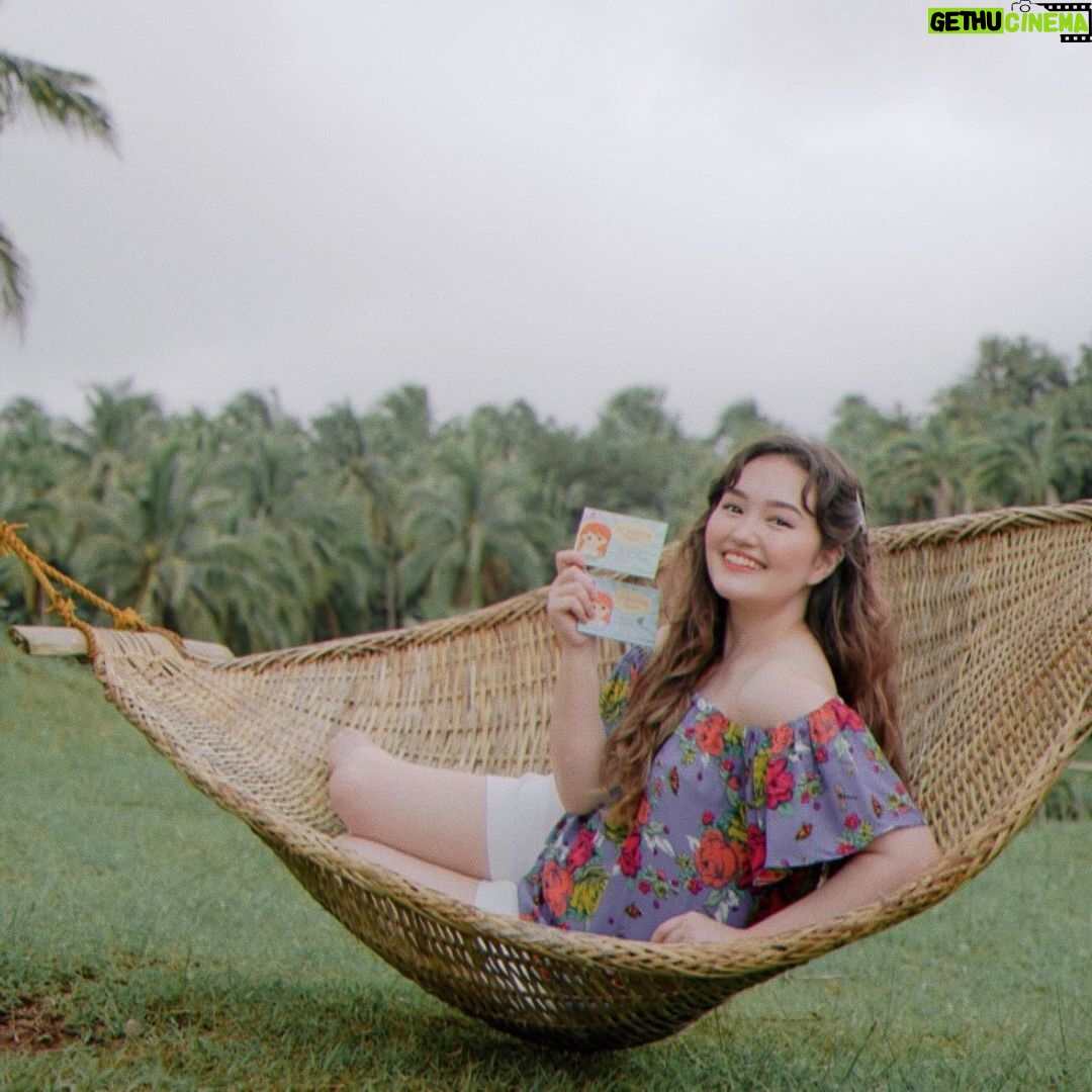 Mika Dela Cruz Instagram - blissful @prettysecretph 💖✨