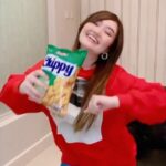 Mika Dela Cruz Instagram - my version of #ChippySolidMoves #Ad i tara, makikulit din kayo samin! @chippyph 😜