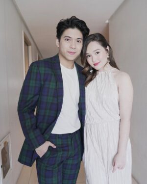 Mika Dela Cruz Instagram - happy 2nd year, ngetchi! @zackwey 🌻❤️