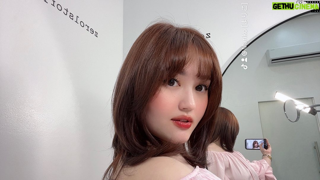 Mika Dela Cruz Instagram - slightly a red head girly ππ«Άπ» always love being at @zero1story_ π«§βοΈ everytime I leave the salon I am refreshed & my confidence is boosted π₯Ή btw, see u i will be livestreaming later on my tiktok account @mikadlacruzz 7pm β¨π₯³