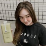 Mika Dela Cruz Instagram - i usually make my matcha lattes at home but my stock ran out kaya luckily @pedalcafeph sent me some & it instantly made my day!!⚡️🍵🍃 super full of energy ako today kaya i also got to do a 4hr spontaneous livestream grabee super enjoyed playing Among Us with my girls kaninaa!! 💖 [btw, dahil po sa suporta ninyo malapit nadin tayong mag 2M followers sa FB Page ko kaya naman magkita kita po tayo ulit TOMORROW, 8PM for another fun livestream] SALAMAT SAINYOO!! 🥺🤘🏻