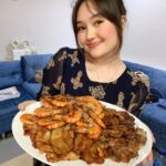 Mika Dela Cruz Instagram - GRABE KAYO!! @hodai_restaurant huhu sobrang solid ng celebration ng family tonight para sa birthday ni mommy!! 🥺💖🥳 this is perfect ngayong quarantine kung may family celebration po kayo, kahit hindi tayo makapasyal atleast we can enjoy high quality meat + lots of yummy side dishes at home ☺️ loved it!! 🤤 @hodai_restaurant
