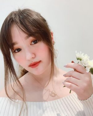 Mika Dela Cruz Instagram - whatcha think? ⚡️💬 had a mini photoshoot at home last night and because i couldn’t choose pinost ko nalang lahat 🙈 wearing some pieces by @getceleste i love how aesthetic and minimalistic they are!! perfect for everyday 💖 also, for those who wanna recreate this japanese kawaii kind of makeup look i simply used my holy grail lip and cheek tint from @prettysecretph and just added some clear lip gloss on top! ✨☺️