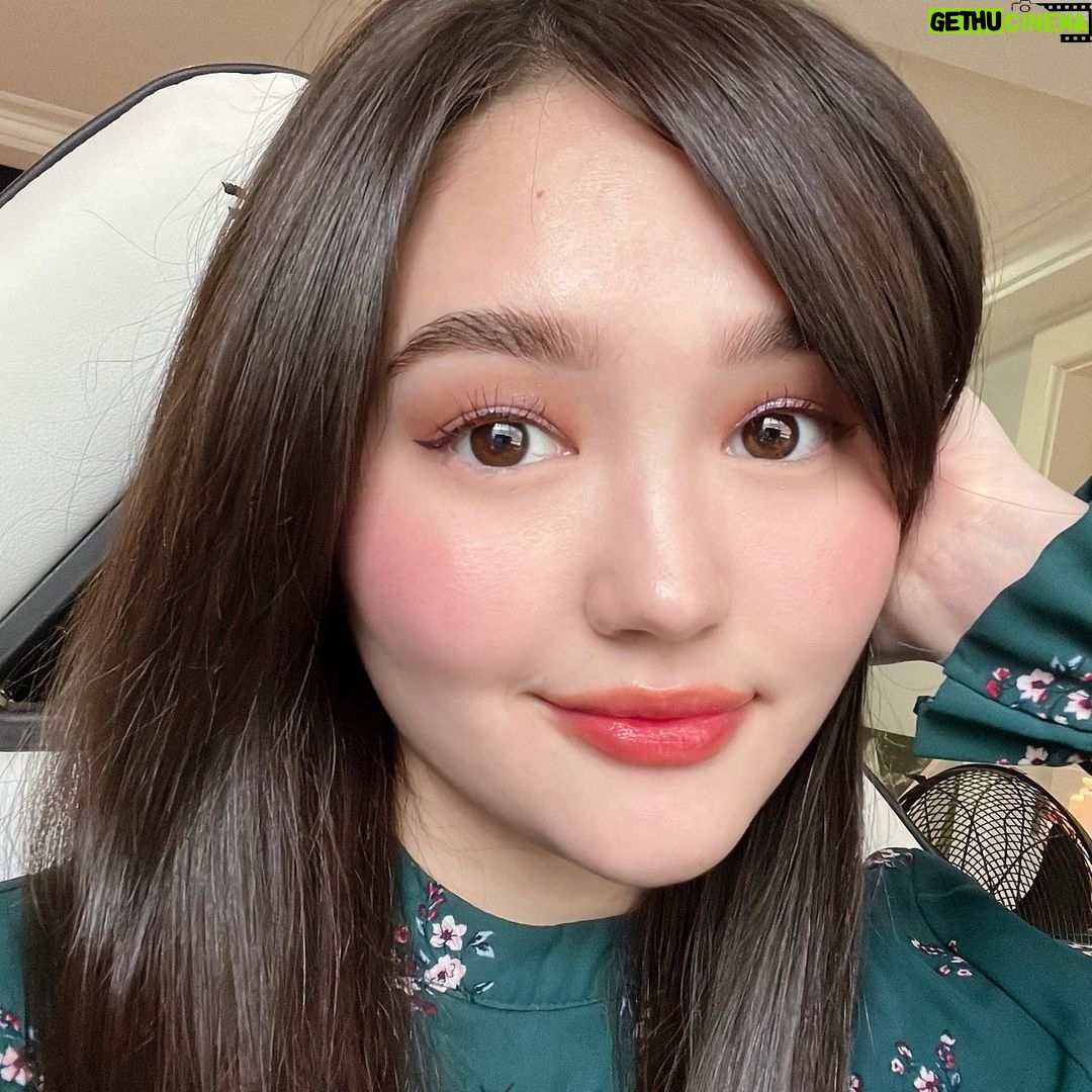 Mika Dela Cruz Instagram - Sharing the good news! Finally got my hands on Pretty Secretโs Pore Minimizer and Liquid Concealer. I am HOOKED! ๐ซ๐๐ฅน It surely made my pores, blemishes & some freckles visibly lesser and brightened up my undereye area! Check my IG stories to see the applicator & go straight to the shop link ๐๐ป๐ฅโจ Get up to 50% discount, B2T1, Bundles, and MORE deals in their Ultimate Secret Sale from July 25- August 01, 2022 at Watsons! Hurry and use my voucher code PSXMIKA to get P30 off with a minimum single-receipt purchase worth P100 of Pretty Secret products Now you know my beauty secret, itโs your time to share it ๐ #PrettySecret #WatsonsPH #PrettySecretBudol #prettiestbudols #PSUltimateSecretSale #PSCoverUp #PSCanyouCoveraSecret