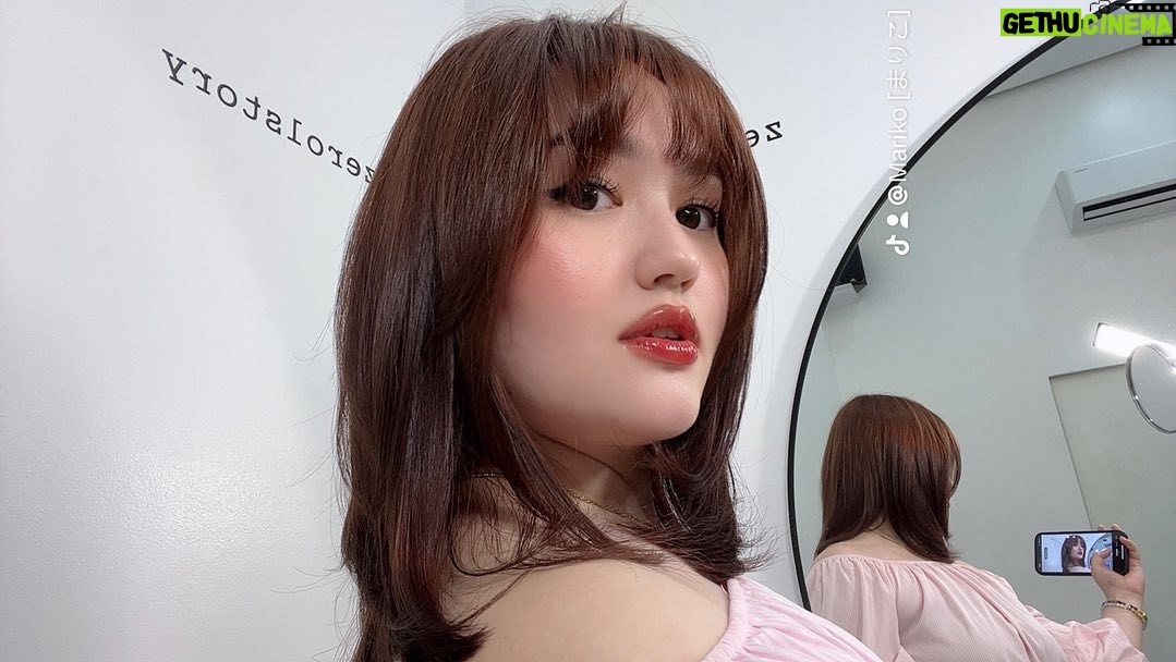 Mika Dela Cruz Instagram - slightly a red head girly ππ«Άπ» always love being at @zero1story_ π«§βοΈ everytime I leave the salon I am refreshed & my confidence is boosted π₯Ή btw, see u i will be livestreaming later on my tiktok account @mikadlacruzz 7pm β¨π₯³