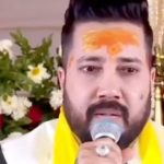 Mika Singh Instagram – Jai Shree Ram. I don’t usually sing Bhajans but this one truly came straight from my heart. Waheguru Ji was showering me with all his blessings on stage and hence why I was able to sing this Bhajan. Have a wonderful Tuesday ☺️..
.
.
.
.
.
.
.
.
.
.
.
.

#mikasingh #miksinghlive #bhageshwardhamsarkar🙏🚩🛕🕉️💐 #singersongwriter #singers #indinan #trending #viralreels .