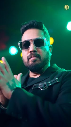 Mika Singh Instagram - Good news for all new singers!!
@mikasingh ready to launch new talents at @musicandsoundofficial
 

Don’t miss this Golden chance  to get featured on this exclusive musical Show “Folk & Rock” 🎹🎵🎤🎤✨

Just do a few simple steps

•Send your Audio
•Send Your Video (If made)
•Other details (Name,Place,Phone No. )

All this has to be sent on 
Mail-Musicsoundtalents@gmail.com
Or

Mobile No.- 9930866084

Or

You Can Even Tag  @musicandsoundofficial On Instagram 

Stay tuned for more!✨

#musicsound #musicsoundtalents #mikasingh
#kingmikasingh
#mikasinghfans
#teammikasingh
#latest
#upcoming
#latestshow
#folknrock
#bollywoodcelebrities 
#newtalents 
#vocals