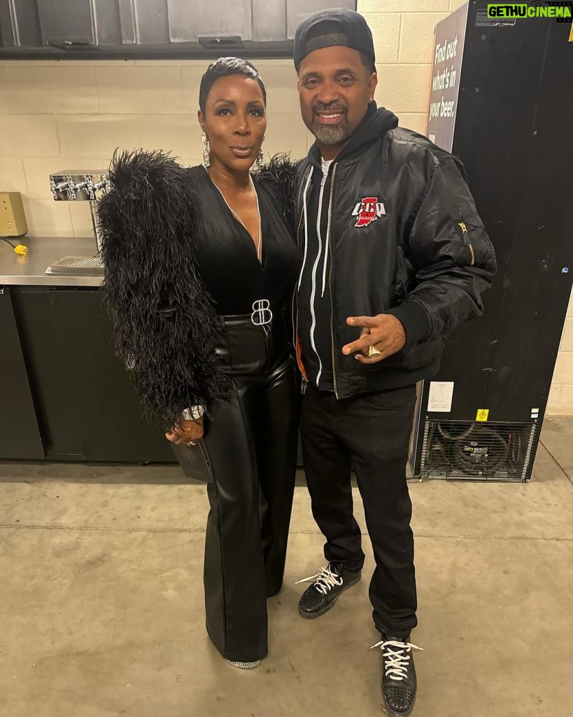 Mike Epps Instagram - With the Queen of comedy 🎭
