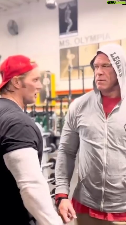 Mike O'Hearn Instagram - We need to stop gym bully’s , what has the world come to that a 6’5 275 lbs beast like @realbillygunn is getting bulled by the biggest fake natty in human history 🤷🏼♂️⚔️🐺 @joeyswoll please help and put a stop to this #Paradoxical Your Mom's House