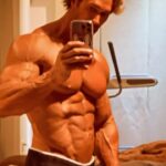 Mike O'Hearn Instagram - 30 Day Blitz volume 2 Link in bio Getting ready for Christmas 🎄 and new Years 🐺⚔️❤️ Will be in my best shape of my life Your Mom's House