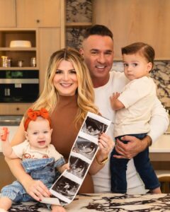 Mike Sorrentino Instagram - Good things come in threes 🥹 Adding another pumpkin to our patch 🙏🏼 Baby #3 coming March 2024 Photo 📸 @thesocial_butterflymedia Decorations 🎃 @thenurseryatcoltsneck Hair @giana_martino Makeup @bighoopenergybeauty @lauren_damelio Dress @bijouxboutique.nj