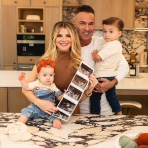 Mike Sorrentino Instagram - If she doesn’t scrapbook for you it’s not real🥺#wemetincollege #5yearweddinganniversary