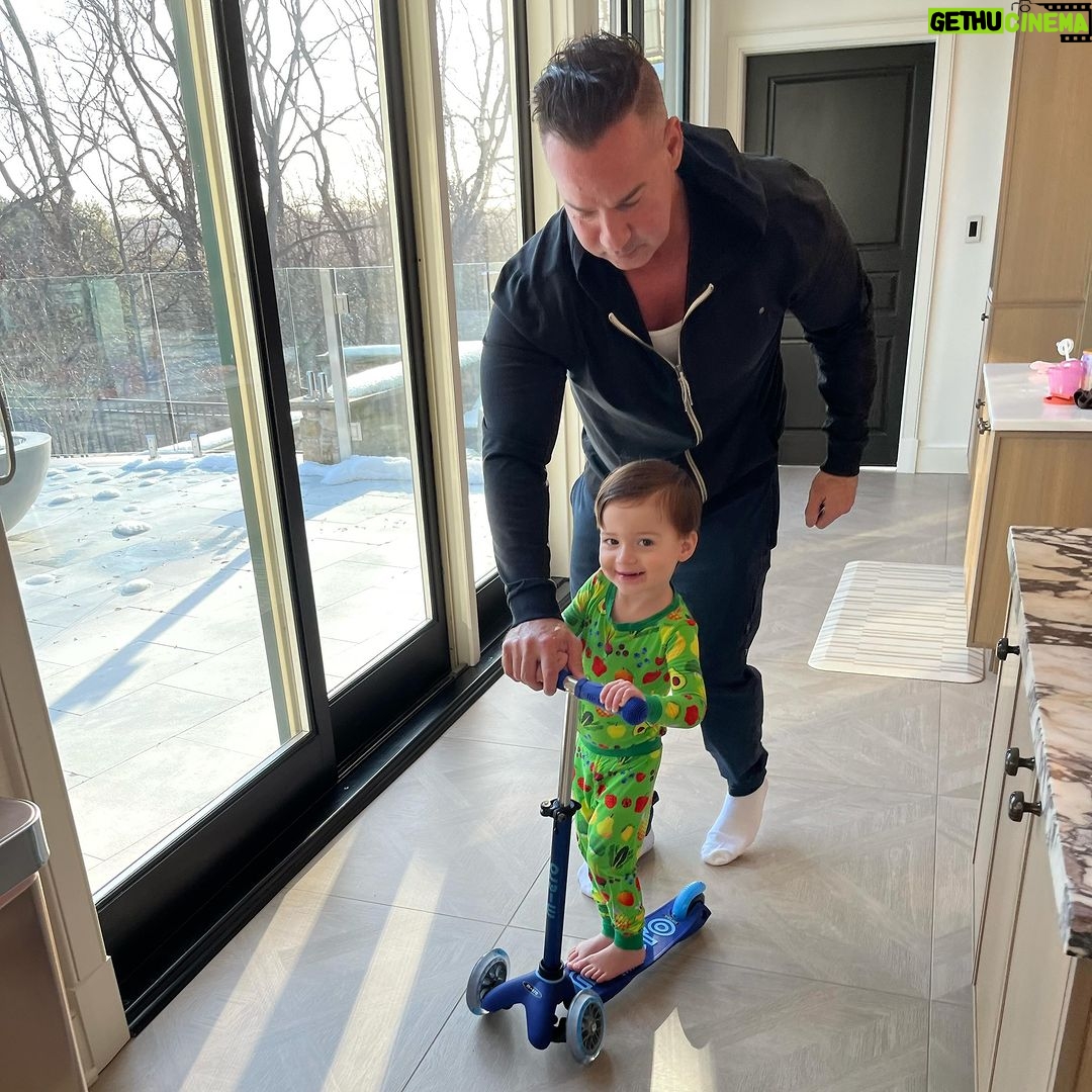 Mike Sorrentino Instagram My biggest flex is being a sober Dad