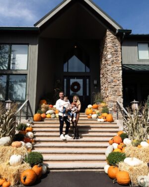 Mike Sorrentino Instagram - Good things come in threes 🥹 Adding another pumpkin to our patch 🙏🏼 Baby #3 coming March 2024 

Photo 📸 @thesocial_butterflymedia 
Decorations 🎃 @thenurseryatcoltsneck 
Hair @giana_martino 
Makeup @bighoopenergybeauty @lauren_damelio 
Dress @bijouxboutique.nj