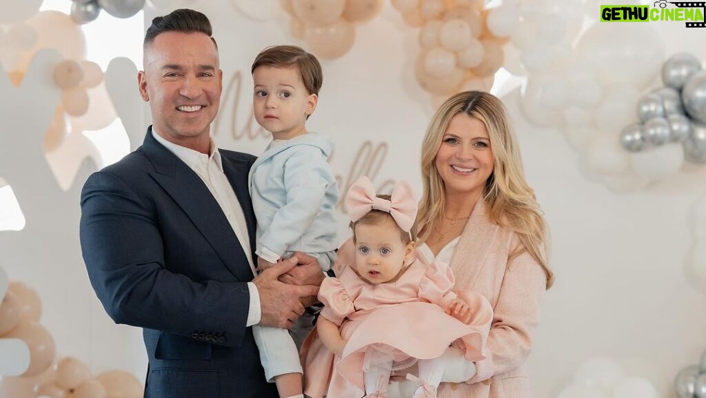 Mike Sorrentino Instagram - THE SCARIEST MOMENT OF OUR LIVES ‼️ It was an ordinary dinner at the Situations when suddenly without notice Romeo started choking on his favorite pasta pesto gnocchi !! He hunched over and wasn’t breathing 😩 I am so proud of how my wife and I didn’t panic, didn’t hesitate and eventually dislodged the food which was blocking airway and saved his life. I love my family with all my heart and am so grateful things worked out 🙏🏼 it’s safe to say we are now taking CPR lessons and Romeo won’t be having gnocchi anytime soon.