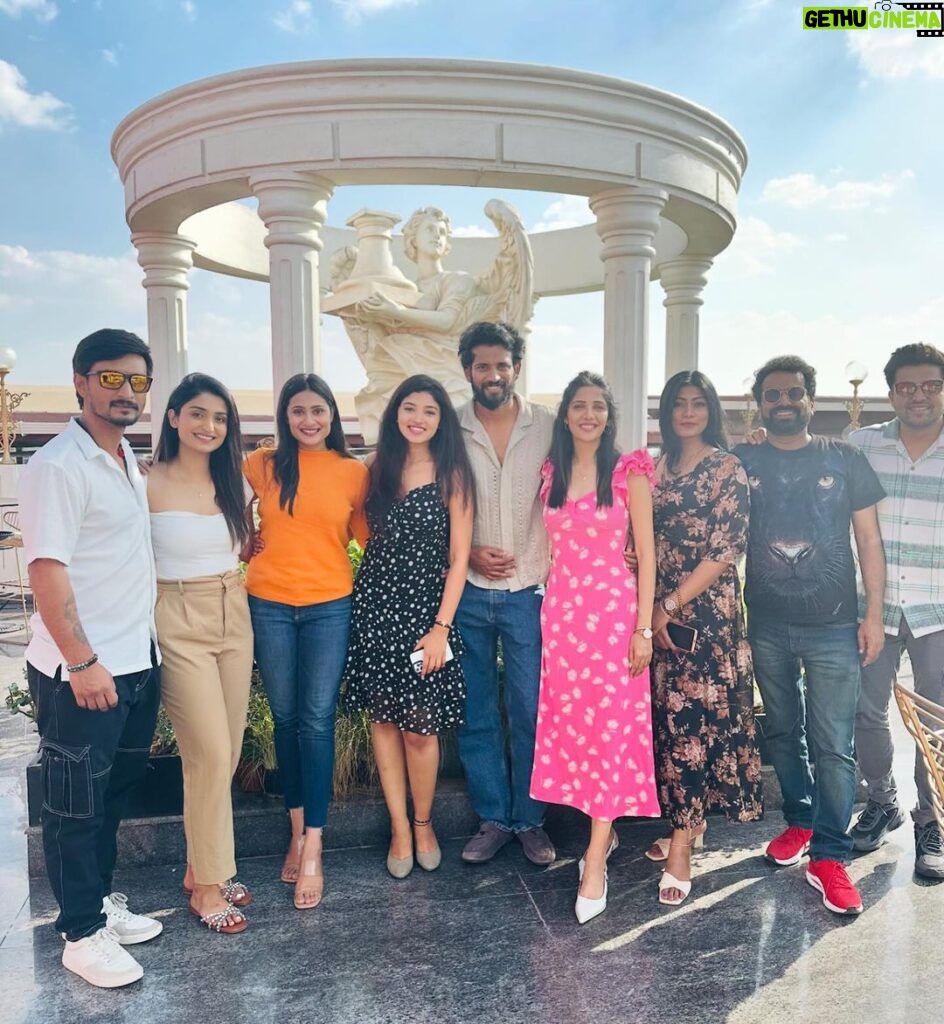 Milana Nagaraj Instagram - 3 beautiful years gone by so fast.. I have loved you and will love you every step of the way. Happy anniversary to my valentine @darling_krishnaa ♥ Celebrating with LM Fam was even more special😍 Thanks @candlesbrewhouse @likithshetty @faizankg for hosting us.. The place is as beautiful as you guys are🤗🤗 Candles Brewhouse