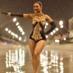Mileide Mihaile Instagram - Que ensaio técnico foi esse, hein?! Mesmo sob chuva, nos entregamos de corpo e alma ao samba. Sou completamente grata por todo amor e carinho; vocês me dão força, emanando energias positivas! O #CarnavalDaMileide se torna ainda mais especial graças a essa incrível troca de emoções. Obrigada por fazerem parte desse momento cheio de paixão e união! Deixo aqui o convite para participarem do nosso ensaio geral de quadra nesta terça-feira. Espero encontrar todos vocês por lá! 🐝❤️ @grcesindependente Sambódromo do Anhembi