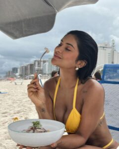 Mileide Mihaile Instagram - Toda maliciosa pelo Rildly! 🥵🏖️