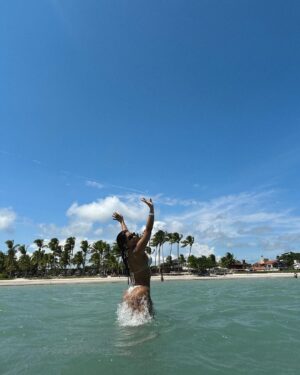 Mileide Mihaile Instagram - Hoje me despedi de Maceió em grande estilo. Obrigado pelo carinho, receptividade, amor e pela troca surreal que foi nosso réveillon. Volto em breve Alagoas .🌊💙