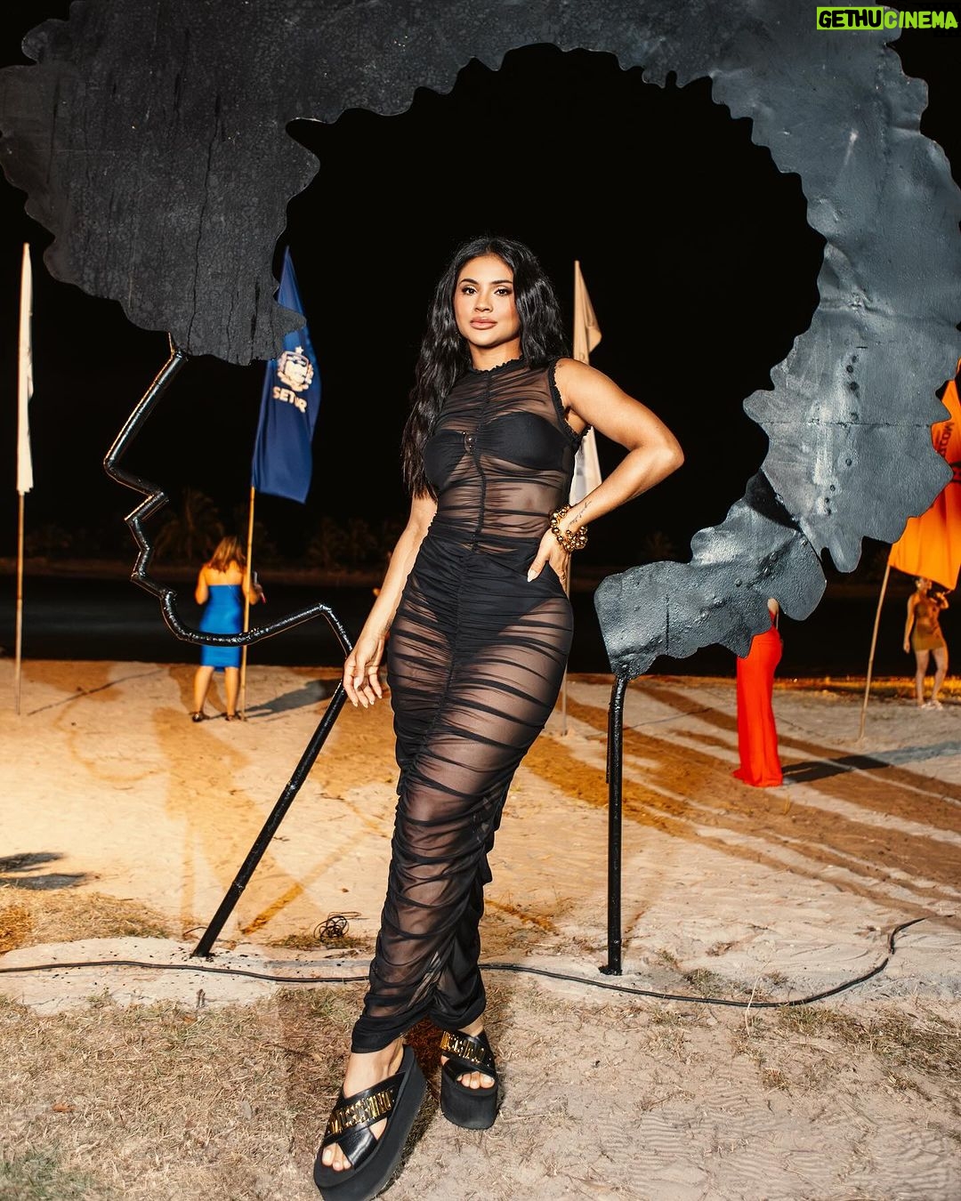 Mileide Mihaile Instagram - A embaixadora de vocês chegou, Maceió! 🖤 @reveilloncelebration