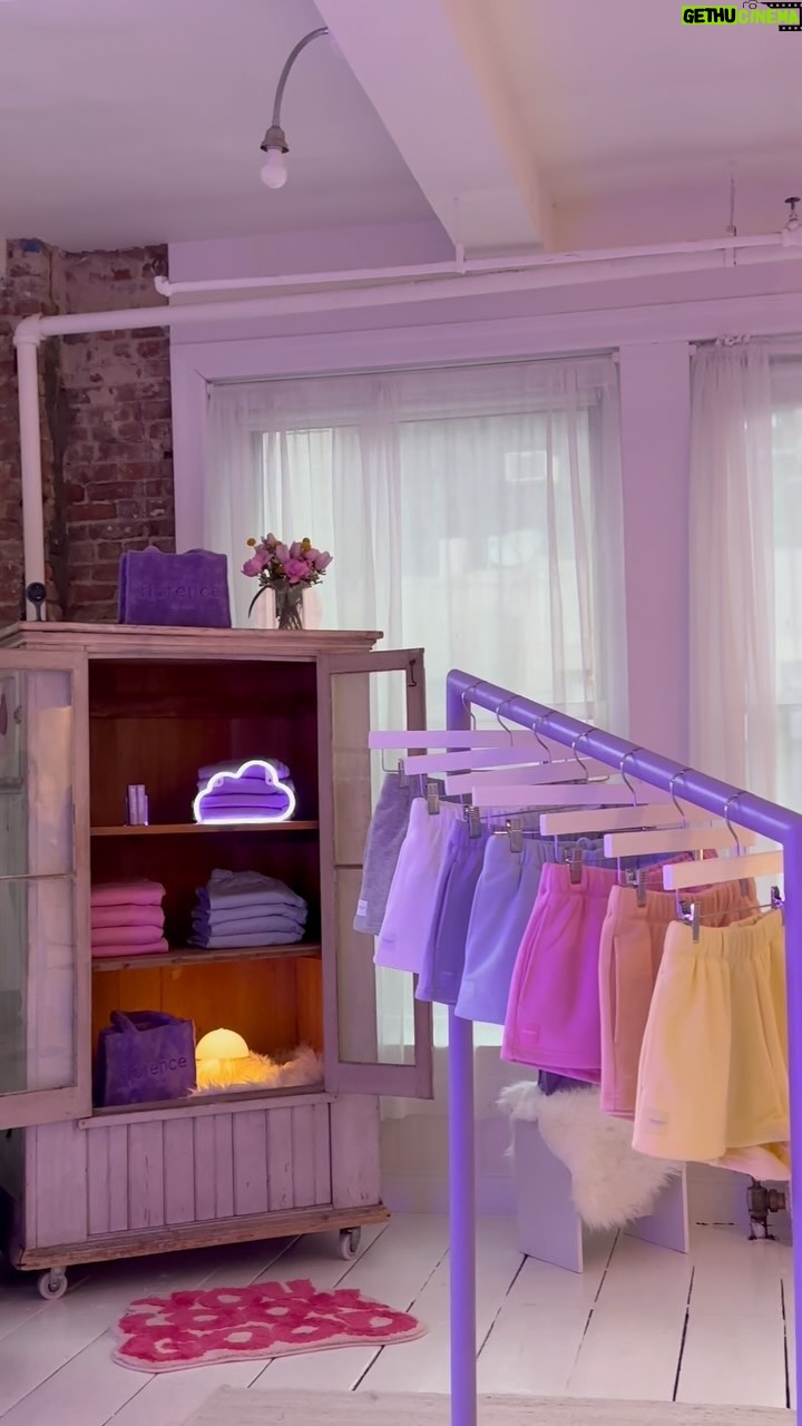 Millie Bobby Brown Instagram - it‘s giving cozy 💜 we had the best time celebrating our cozy crush collection launch last night in NYC! thank you to everyone who joined us at the #ConfidenceClub ✨