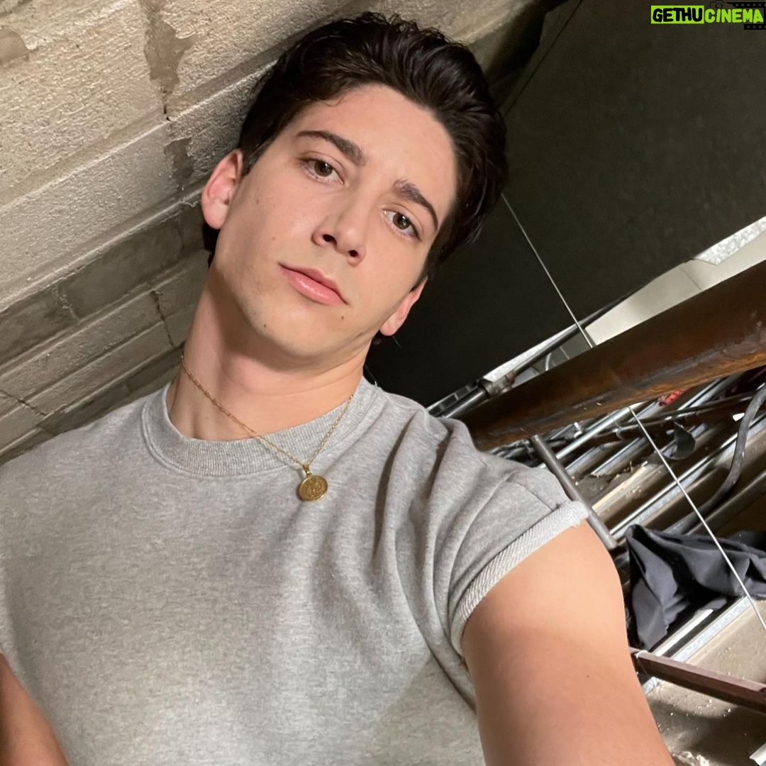 Milo Manheim Instagram - My birthday wish is that y’all watch school spirits🤍 21 WAS ONE FOR THE BOOKS LETS DO IT AGAIN THIS YEAR