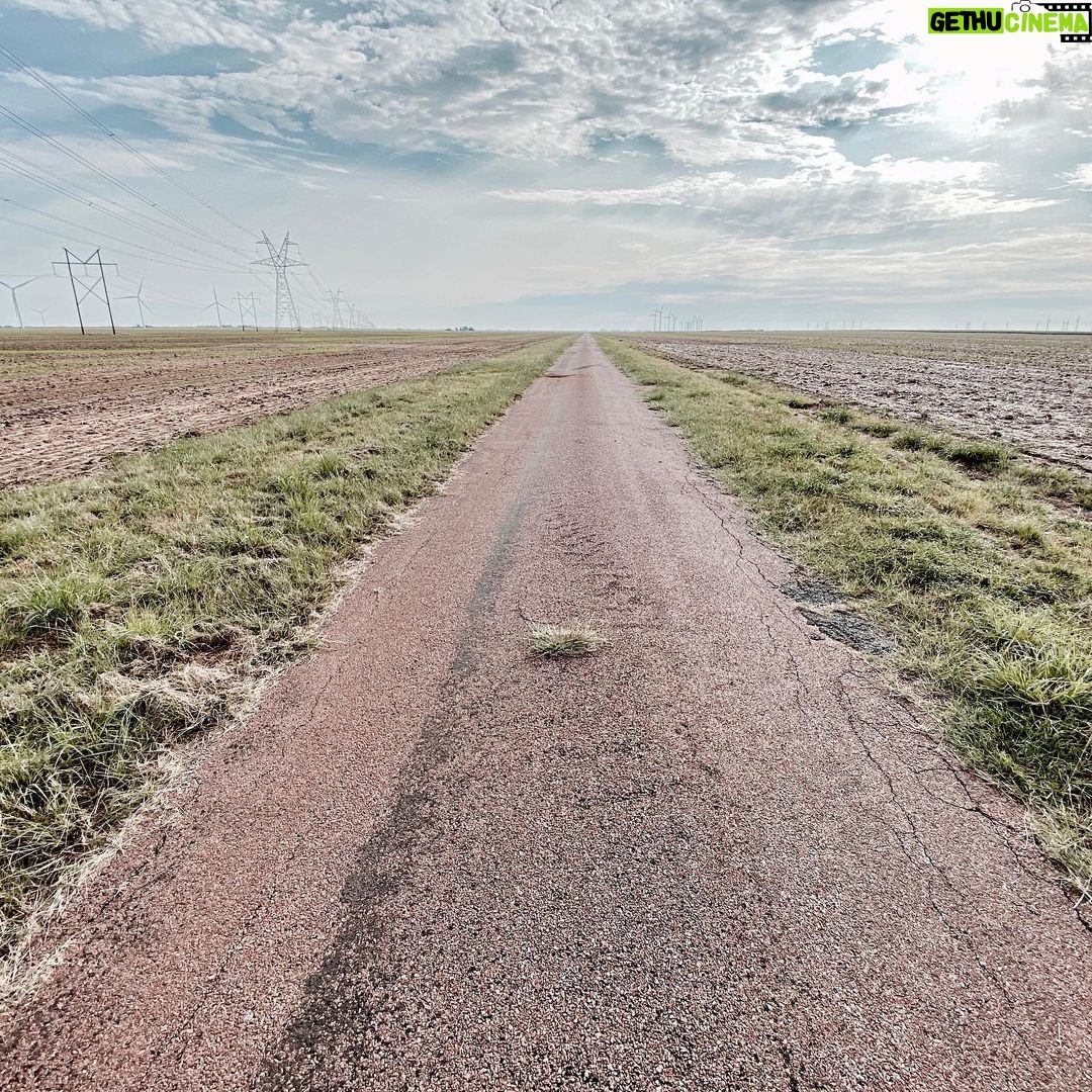Milo Ventimiglia Instagram - County Road Amarillo, TX. MV
