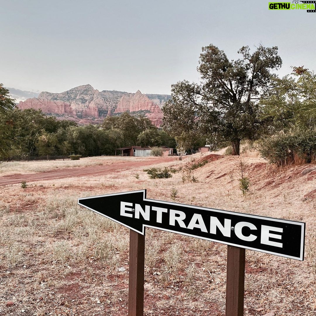 Milo Ventimiglia Instagram - Entrance. Sedona, AZ. MV