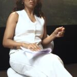 Mimi Chakraborty Instagram – ধুর আর ভাল্লাগছেনা…
😐😬