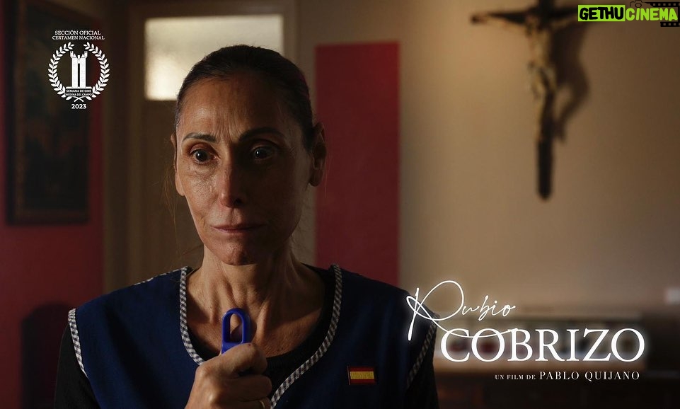 Mina El Hammani Instagram - Estrenamos en la Sección Oficial del Festival de Medina del Campo @medinafilmfestival “RUBIO COBRIZO” un film de Pablo Quijano @unfilmdepablo protagonizado por @mariabarrancooficial y por @elisa_matilla 🎬♥️ Gracias al Festival de Medina del Campo ✨ Una producción de @quiet_producciones Con @marvinwayne en la distribución. Con @clarasans @joseleromanactriz @naimasahko @alvarofontalba @ploauzel y la colaboración especial de @sandramartinact @belenecijar Productores ejecutivos @minaelhammani @cancandela3 @unfilmdepablo Productores asociados @gosuamanagement @alejandrojato @xoanforneas DOP @sergiogarot Dir. de vestuario @crisfranchy Dir. de Arte @anacorellaa y @siggynez Sonido @miguelsalas_g y Fede Pajaro Montaje y color @jorgeberzosa Peluquería y Maquillaje @lumuah y @cristorguez Dirección de Producción @celiagcan y @cancandela3 Ayudante de dirección @sofi4acerete Script @paula_pinaa Steadycam @aitor.goenagalberdi Ayudante de cámara @emetizon Auxiliar de cámara @fotocopiadefectuosa Auxiliares de producción @maripauquijano @elenitasaldana @saraquiva @insomnia_114 Gaffer @andrea_snchez Auxiliar de dirección @sandramartinact Ayte. de vestuario @norasaurina Eléctrico @hector.penya Arreglos musicales @carreno__ Cartel @octavioterol Grafismo @pablocadell Foto fija @ricothetomato_ @castrolorenzo_ @kuesere Making Off @azul.azul___ Muchísimas gracias a todo el equipo por hacerlo posible❤️ empezamos el recorrido de #rubiocobrizo #elcortoescine
