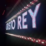 Mina El Hammani Instagram - Anoche me fui de estreno con mi @aliciaprecisa y disfrutamos de la nueva producción #CristoyRey✨ Felicidades a todxs los actores y a todo el equipo ✨ Gracias @mariaroberts25 por el cambio de look en tiempo récord 🧡 A mi @capelliercapellier @oscar_garciajunco_lopor ayudarme siempre 🫶🏽 Y gracias a mi @lumuah @guerlain por maquillarme siempre con tanto mimo 🫶🏽