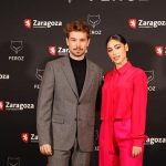 Mina El Hammani Instagram - Un placer haber formado equipo con @carloscuevas para anunciar los nominad@s a los @premiosferoz enhorabuena a tod@s 🖤 #cine #serie @capelliercapellier @parosh_official @ehmoda @cristorguez @guerlain 💕