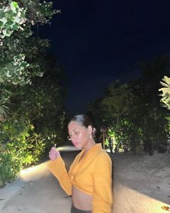 Mina El Hammani Instagram - 🌸🧡 @emeraldmaldivesresortspa #emeraldmaldivesresortspa #naturarelegance #emeraldmaldives Emerald Maldives Resort & Spa
