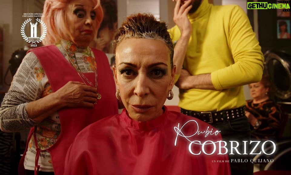 Mina El Hammani Instagram - Estrenamos en la Sección Oficial del Festival de Medina del Campo @medinafilmfestival “RUBIO COBRIZO” un film de Pablo Quijano @unfilmdepablo protagonizado por @mariabarrancooficial y por @elisa_matilla 🎬♥️ Gracias al Festival de Medina del Campo ✨ Una producción de @quiet_producciones Con @marvinwayne en la distribución. Con @clarasans @joseleromanactriz @naimasahko @alvarofontalba @ploauzel y la colaboración especial de @sandramartinact @belenecijar Productores ejecutivos @minaelhammani @cancandela3 @unfilmdepablo Productores asociados @gosuamanagement @alejandrojato @xoanforneas DOP @sergiogarot Dir. de vestuario @crisfranchy Dir. de Arte @anacorellaa y @siggynez Sonido @miguelsalas_g y Fede Pajaro Montaje y color @jorgeberzosa Peluquería y Maquillaje @lumuah y @cristorguez Dirección de Producción @celiagcan y @cancandela3 Ayudante de dirección @sofi4acerete Script @paula_pinaa Steadycam @aitor.goenagalberdi Ayudante de cámara @emetizon Auxiliar de cámara @fotocopiadefectuosa Auxiliares de producción @maripauquijano @elenitasaldana @saraquiva @insomnia_114 Gaffer @andrea_snchez Auxiliar de dirección @sandramartinact Ayte. de vestuario @norasaurina Eléctrico @hector.penya Arreglos musicales @carreno__ Cartel @octavioterol Grafismo @pablocadell Foto fija @ricothetomato_ @castrolorenzo_ @kuesere Making Off @azul.azul___ Muchísimas gracias a todo el equipo por hacerlo posible❤️ empezamos el recorrido de #rubiocobrizo #elcortoescine