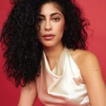 Mina El Hammani Instagram - @woman_es 🌹🌹🌹🌹🌹🌹🌹 Fotografía: @rubenvega_ Directora de moda: @martalasierra22 Maquillaje y peluquería: @pilarlucasmakeup para @theartistalents @keka_luca @hudabeauty y @ghdspain Entrevista: @esteragu Asistente de estilismo: @begogarar Asistente de fotografía: @angstadtgram Asistente de maquillaje y peluquería: @makeup.miren @theartistalents Producción: @elena.gs10 Director de arte: @raulcelestino Agradecimientos: @monparnasse_es @sofiapedroche @ainhoaa.hernandez