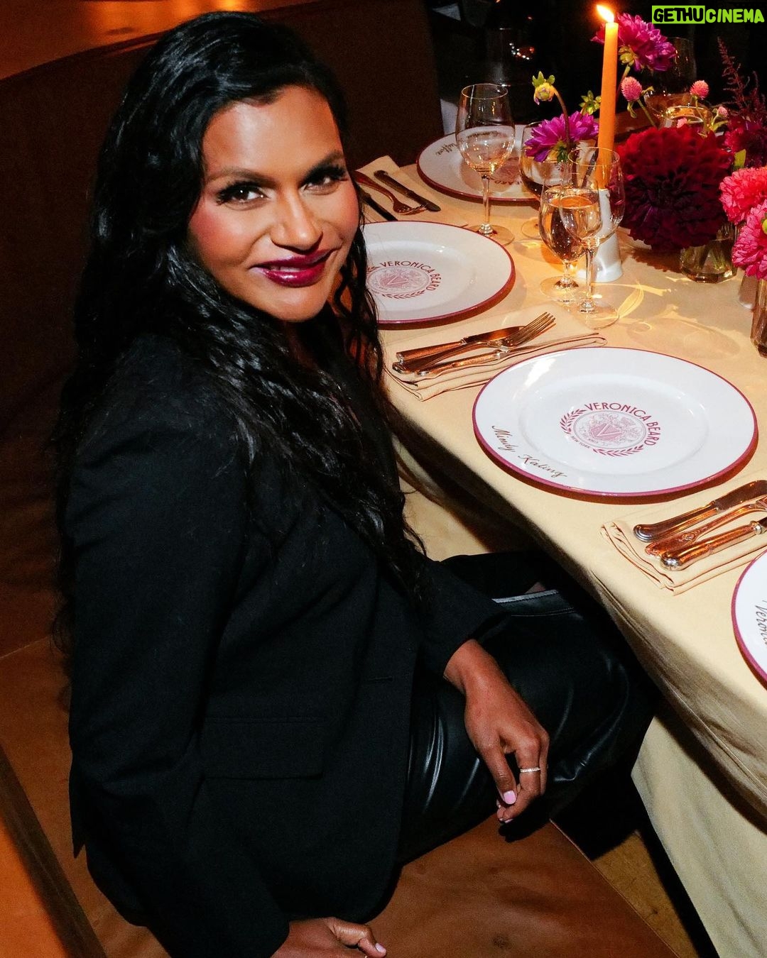 Mindy Kaling Instagram - Is black leather my staple now? Am I from the Matrix? SO much fun celebrating @veronicabeard with old friends and new! What a way to end fashion week! #veronicabeard #ad