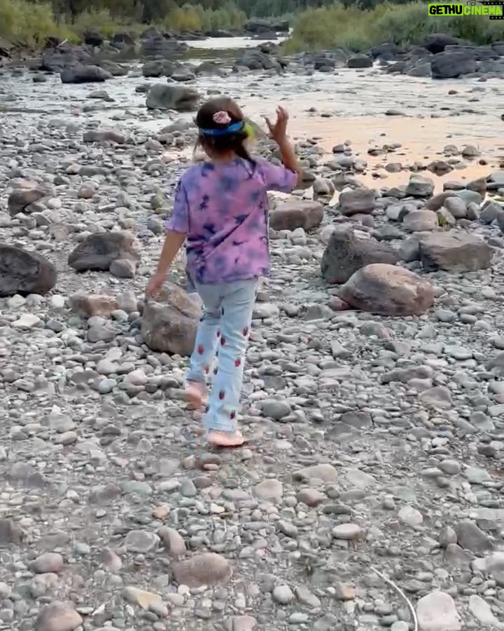 Mindy Kaling Instagram - Montana has it all. River rafting, hiking, The Blackfoot River, campfires, s’mores and the full remains of a deer skeleton. You could not ask for more.