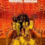 Mindy Kaling Instagram - Vegas pt. 2 👯‍♀️🍾❤️ @wynnlasvegas
