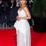Mindy Kaling Instagram - Karl Lagerfeld: A Line of Beauty. In @jonathansimkhai @simkhai, with pearls and crystals in one of the most beautifully constructed gowns I’ve ever worn. Thank you Jonathan, @voguemagazine, and my incredible team of artists who put me together! (The only thing missing is Karl’s and my favorite drink, a Diet Coke). 💎💎💎