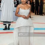 Mindy Kaling Instagram - Karl Lagerfeld: A Line of Beauty. In @jonathansimkhai @simkhai, with pearls and crystals in one of the most beautifully constructed gowns I’ve ever worn. Thank you Jonathan, @voguemagazine, and my incredible team of artists who put me together! (The only thing missing is Karl’s and my favorite drink, a Diet Coke). 💎💎💎
