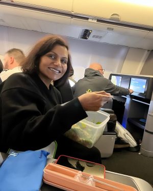Mindy Kaling Instagram - I eat terribly when I travel and I wanted to change that. So instead of eating randomly (which lets face it is fun too, sometimes), I was like “what if I prepared my meal and brought it with me?”. Then I remembered this one time, maybe like 14 years ago, when I sat next to @jessicabiel on a flight. An hour in, she pulled out this container from her tote bag. It had the most delicious looking homemade salad in it that was definitely a better option than whatever I was eating. I always wanted to ask her what the recipe was! Anyway, my delicious plane salad recipe is:

-Cherry tomatoes, halved, sprinkled with salt + pepper 
-spinach, butter lettuce and romaine (whatever greens I had in the fridge), chopped up 
-a bunch of asparagus chopped and blanched for like 2 mins
-canned wild salmon in water, drained and flaked (I swear it doesn’t stink like tuna!!) 
-half a can of cannellini beans, rinsed and strained 
-a sprinkle of goat cheese 
-an easy dressing made of olive oil, momofuku seasoning salt, honey, salt, pepper, Dijon mustard

What’s your plane salad recipe? Or plane sandwich that doesn’t get soggy? Please share them below!