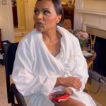 Mindy Kaling Instagram - I would love to live in New York someday. It’s a big dream of mine. Work at corporate with Jan. That would be awesome. Go to Broadway shows, eat hot dogs. New York, New York