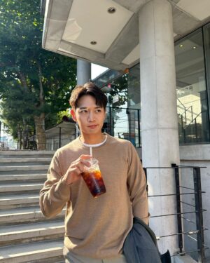 Minho Instagram - 가을이 왔다.....