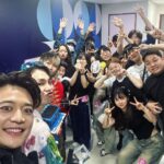 Minho Instagram - 1. . . . . . 샤이니는 증명했고 해냈습니다. 샤이니월드 진심으로 정말 진심으로 감사합니다. 샤이니는 이제부터 시작입니다. 함께 고생해준 team SHINee!!!!!. 우리 매니지먼트 최강 2센터 진이형 지효형 재혁이형 의수형 선민형 진이 하림이. 헤어 블로우팀 정호형 동민이 은희 민영이 민욱이 수빈이. 메이크업 퀸주팀 주희누나 다영이 솔희 나리. 스타일 갓욱팀 욱이형 형욱이 승현이 지원이 지현이 댄스팀 성찬이 해성이 석찬이 재용이 주명이 지향이 소영이 예원이 성은이 지훈이 정민이 유진이 민수 성준 성빈 경환 경남이 인선이 은혜. 그리고 태우 카니 인규. a&r팀 미란님 민서님 예린님 혜진님. 뮤비팀 지환님 선영님. 컨텐츠 팀 온님 지우님. 자켓팀 수연님 차현님 유정님 성훈님. 비주얼팀 소연님 예진님 까지..... 최고의 스텝들이 있었기에 멋진 활동 잘 마무리 할 수 있었습니다 다시한번 너무 감사하고 고생 많으셨습니다. 우리가 함께해야 진정한 팀 샤이니 입니다!. 다시한번 모든 분들에게 진심으로 감사하고 너무 행복한 활동이었습니다. 샤이니 월드 사랑합니다 매우 많이 사랑합니다 이건 진심입니다.