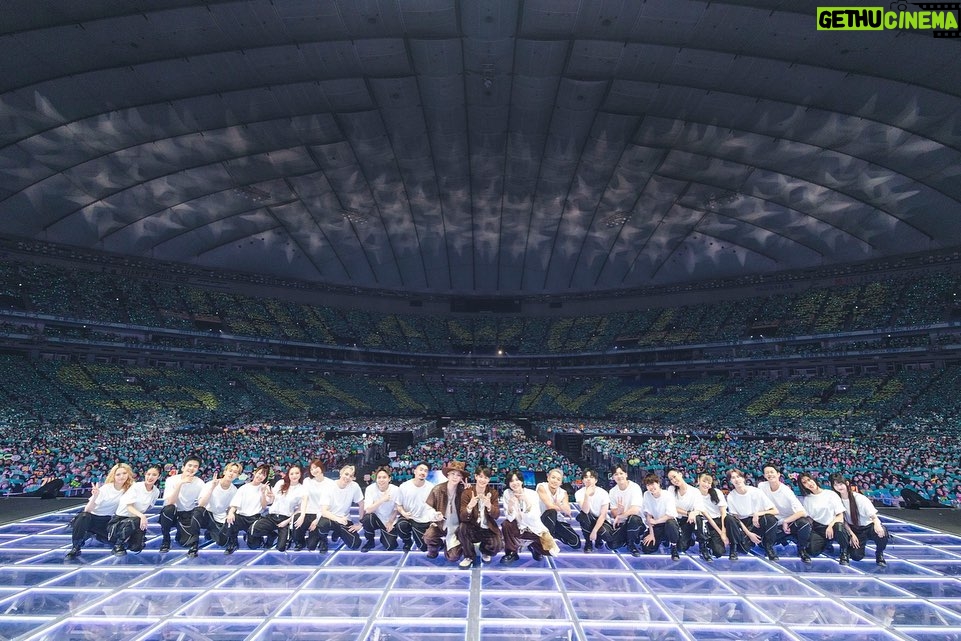 Minho Instagram - SHINee is BACK. SHA WOL ❤️ SHINee. Tokyo Dome